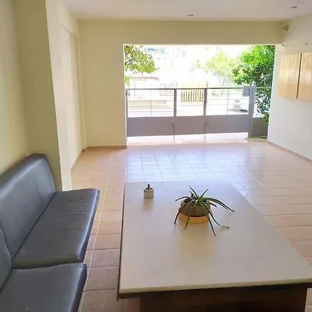 Apartamento Mini Studio In , Ancient Port Of Delphi , Air Condition , Wifi, Near The Beach Kirra