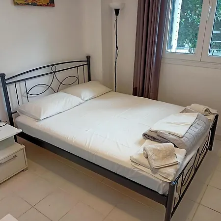 Mini Studio In , Ancient Port Of Delphi , Air Condition , Wifi, Near The Beach Apartamento Kirra